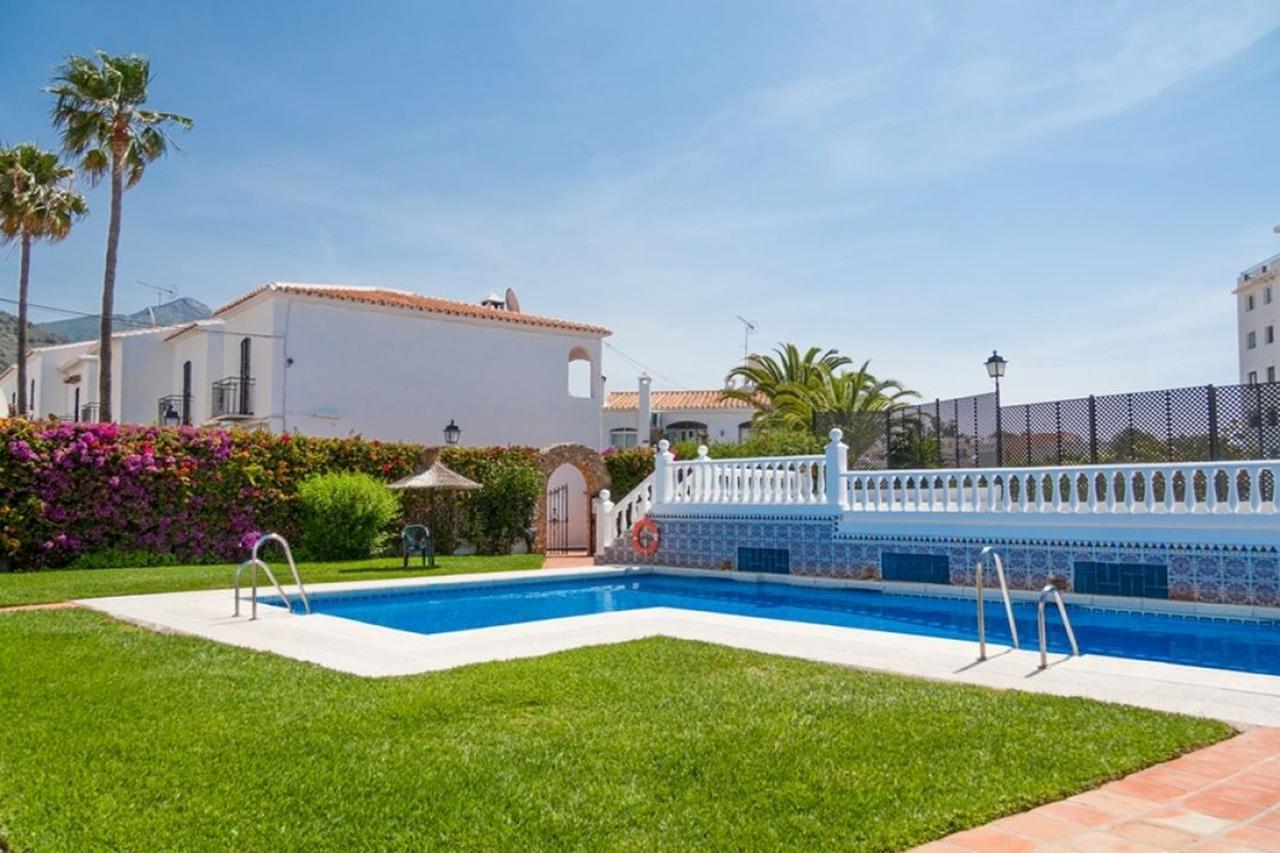 Apartment Verano Azul Nerja Habitación foto